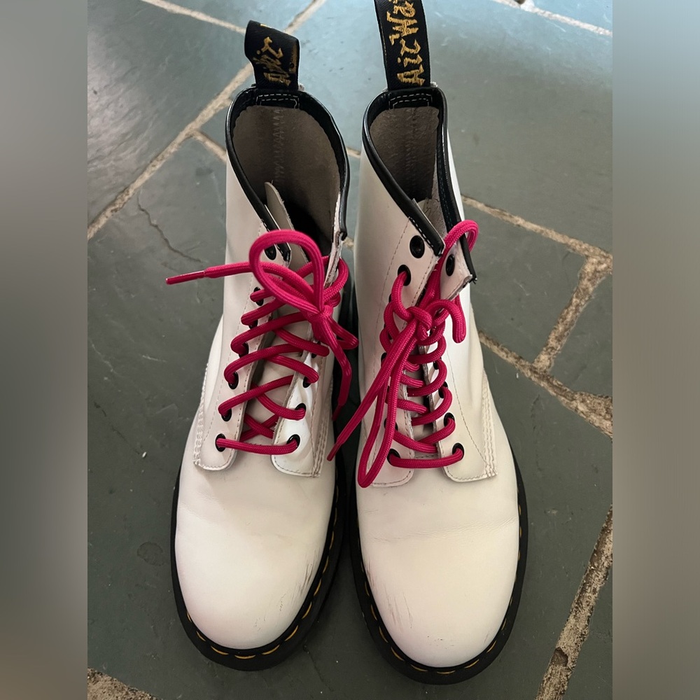 Adult size 9 Dr Martens